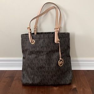 Michael Kors Tote Bag in Brown